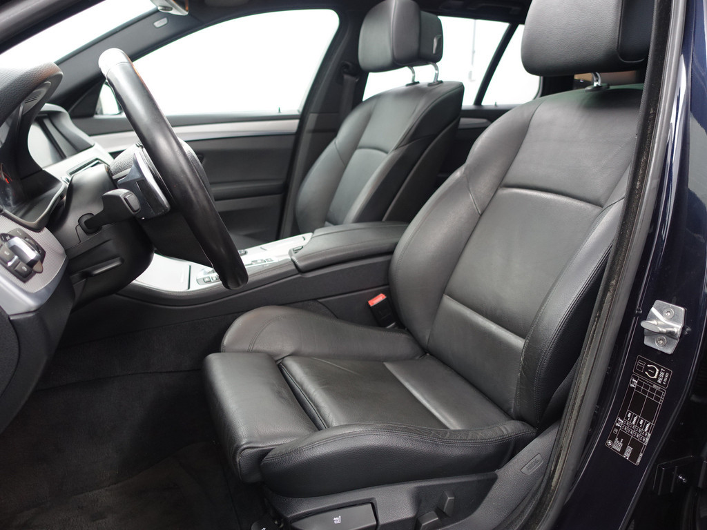 
								BMW 5 Serie Touring 520i 184Pk M Sport Aut- Panoramadak, Virtual Cockpit, Park Assist, Xenon Led, Navi vol									