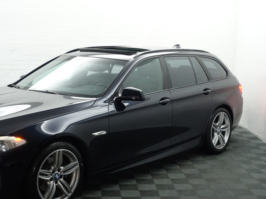 
								BMW 5 Serie Touring 520i 184Pk M Sport Aut- Panoramadak, Virtual Cockpit, Park Assist, Xenon Led, Navi vol									