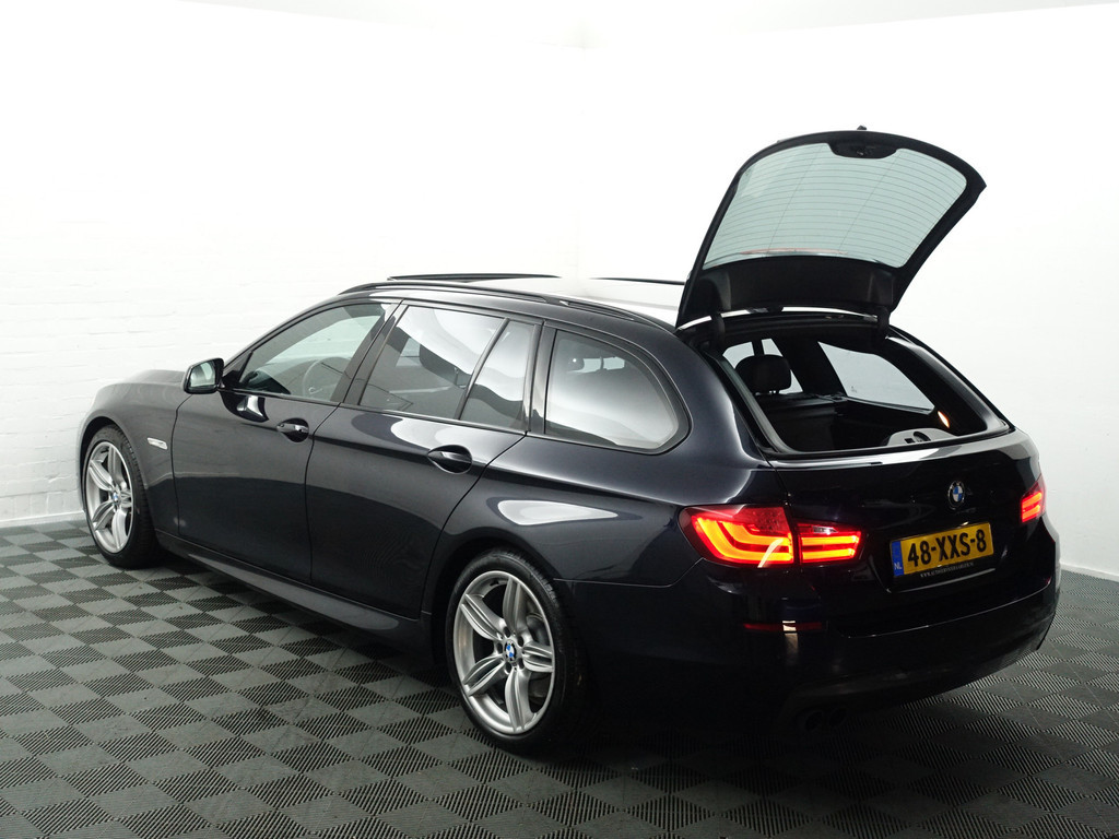 
								BMW 5 Serie Touring 520i 184Pk M Sport Aut- Panoramadak, Virtual Cockpit, Park Assist, Xenon Led, Navi vol									