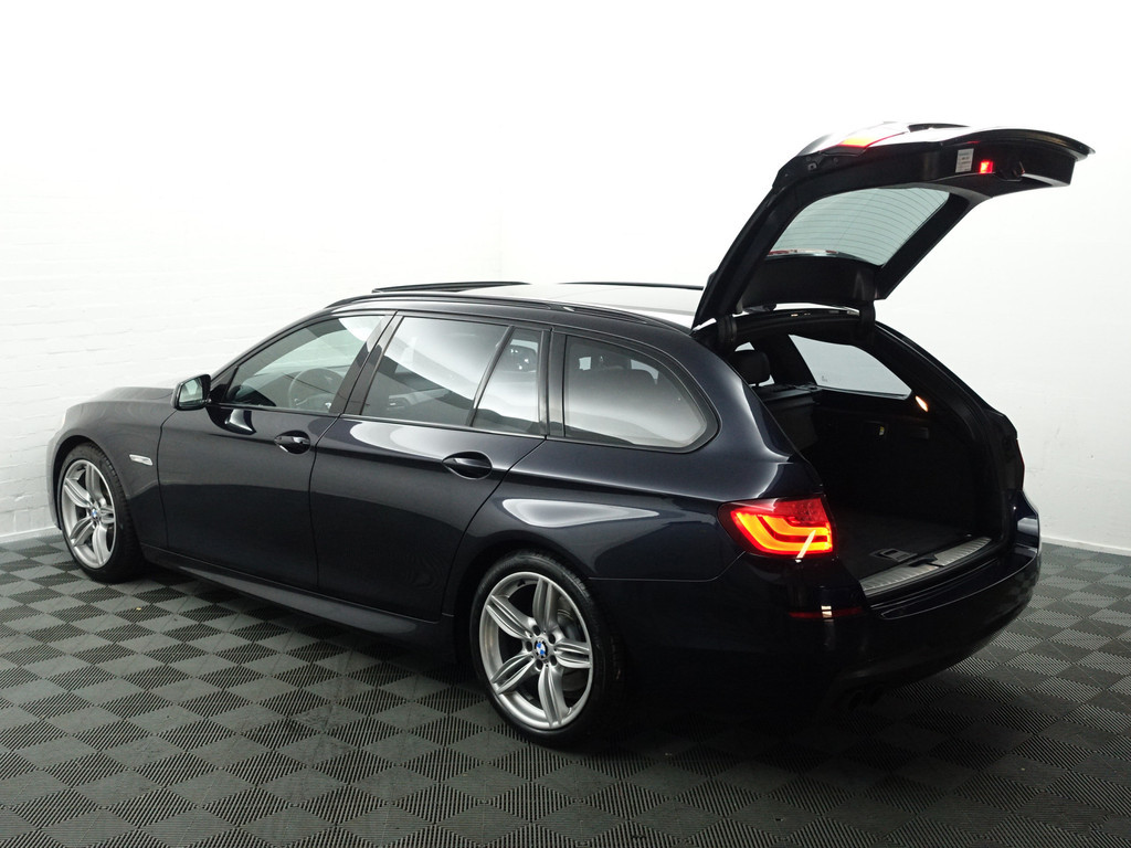 
								BMW 5 Serie Touring 520i 184Pk M Sport Aut- Panoramadak, Virtual Cockpit, Park Assist, Xenon Led, Navi vol									