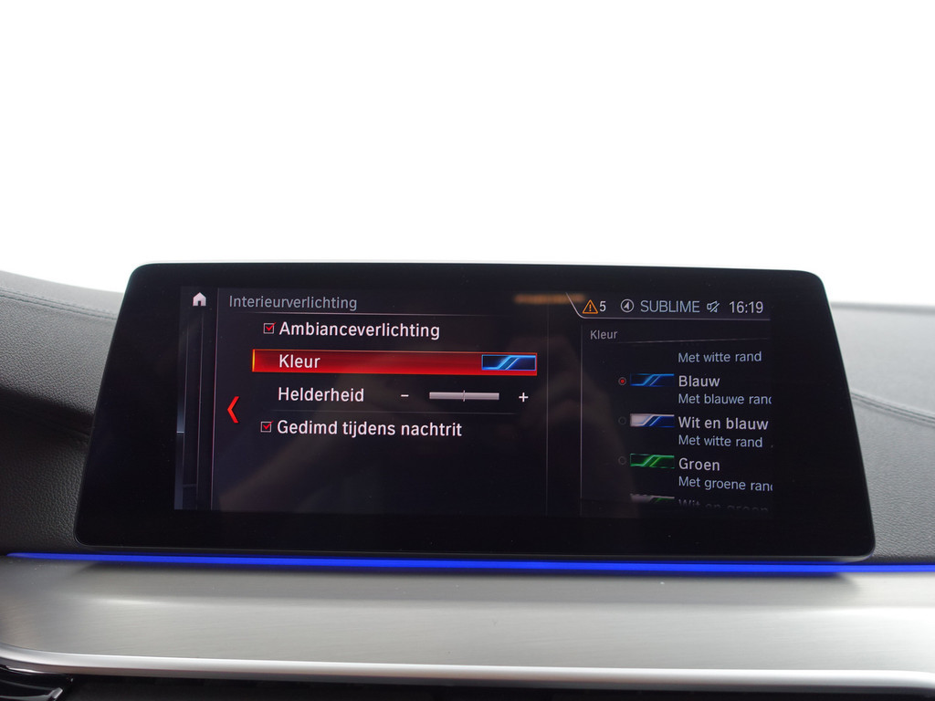 
								BMW 5 Serie 520i M Sport Individual Aut- Sfeerverlichting, Xenon Led, Memory Seats, Park Assist, Comfort Nappa Leder vol									