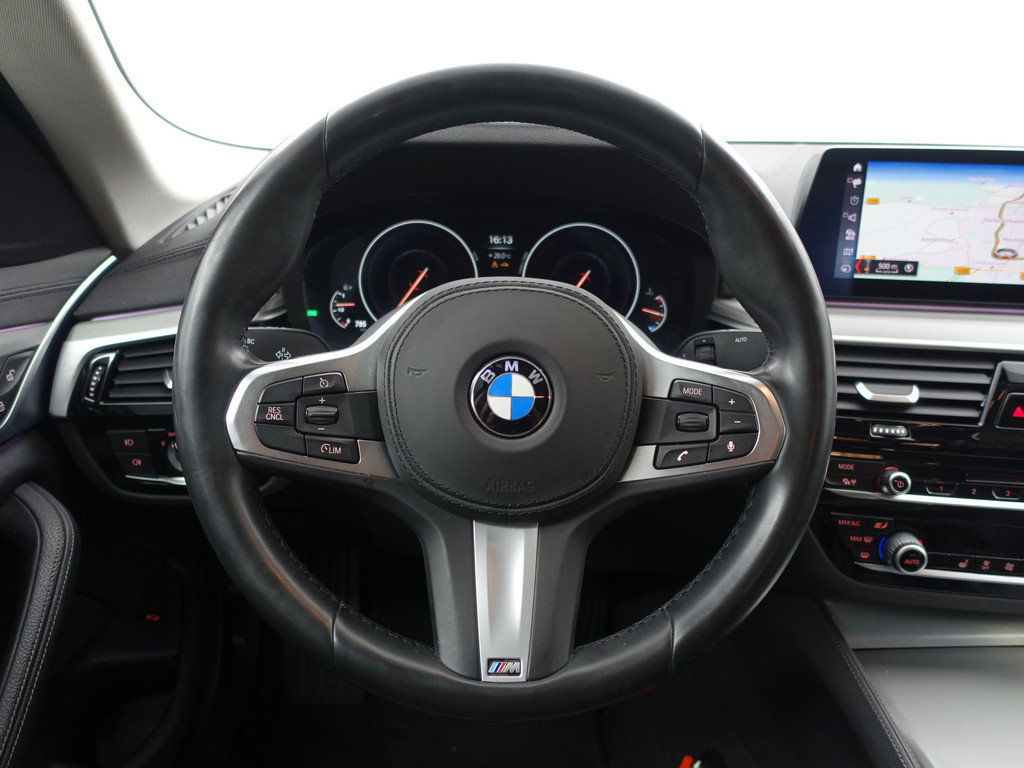 
								BMW 5 Serie 520i M Sport Individual Aut- Sfeerverlichting, Xenon Led, Memory Seats, Park Assist, Comfort Nappa Leder vol									