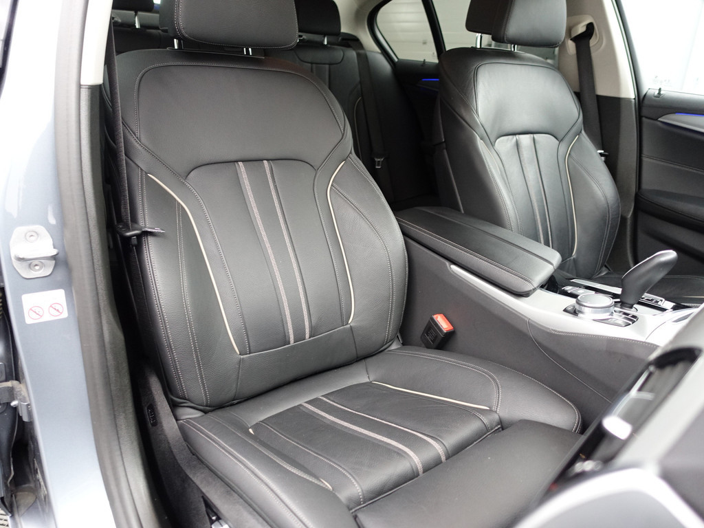 
								BMW 5 Serie 520i M Sport Individual Aut- Sfeerverlichting, Xenon Led, Memory Seats, Park Assist, Comfort Nappa Leder vol									