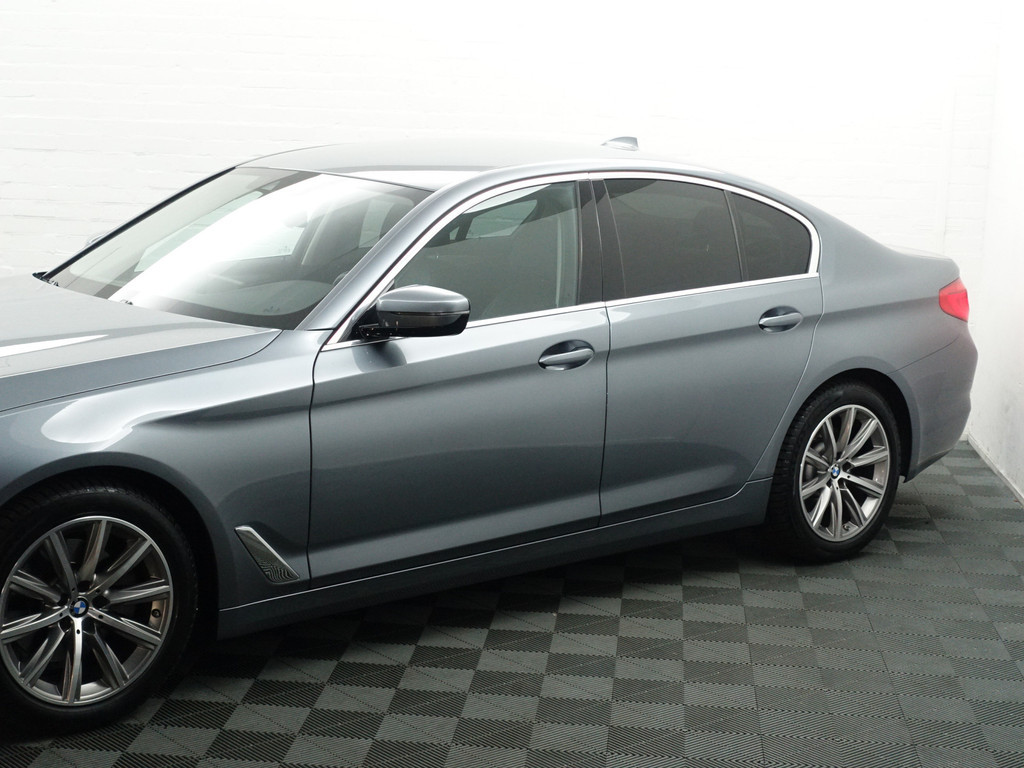 
								BMW 5 Serie 520i M Sport Individual Aut- Sfeerverlichting, Xenon Led, Memory Seats, Park Assist, Comfort Nappa Leder vol									
