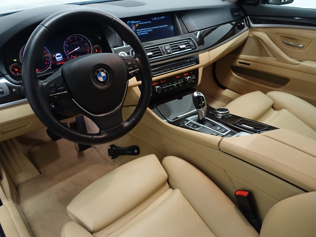 
BMW 5 Serie 528i High Executive Iuxury Aut- Harman Kardon, Virtual Cockpit, Memory, Navi, Xenon Led, Clima vol									