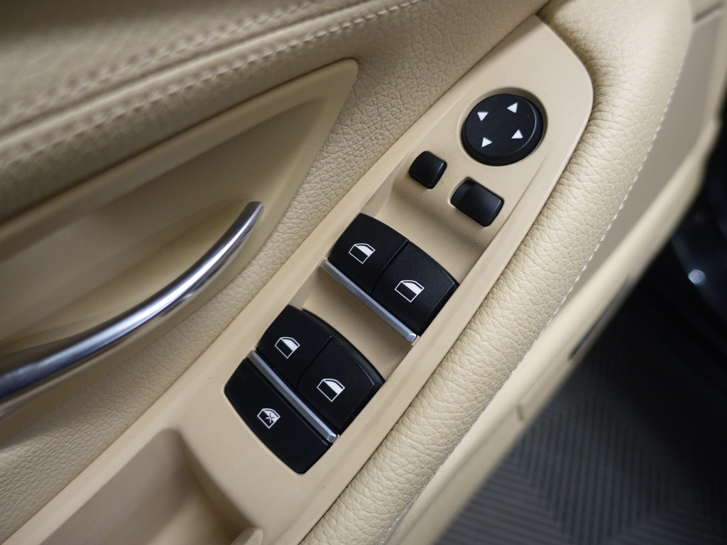 
BMW 5 Serie 528i High Executive Iuxury Aut- Harman Kardon, Virtual Cockpit, Memory, Navi, Xenon Led, Clima vol									