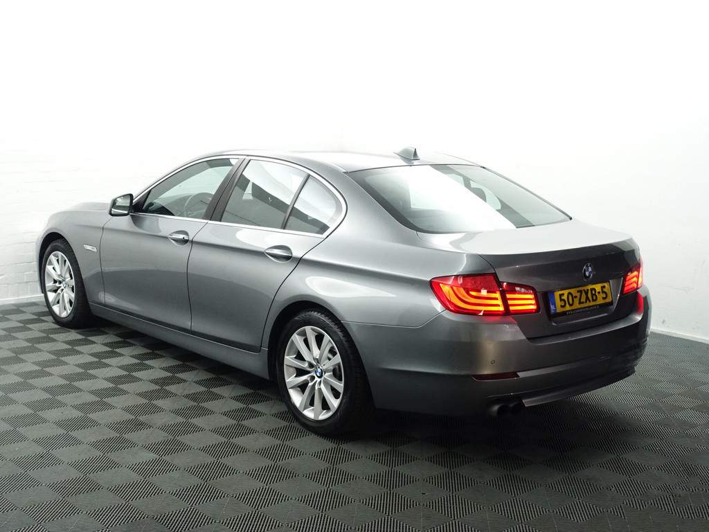 
BMW 5 Serie 520i M Sport Aut- Xenon Led, Stoelverwarming, Virtual Cockpit, Dynamic Select, Park Assist vol									