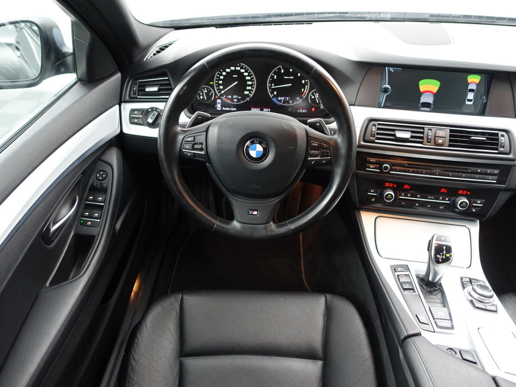 
BMW 5 Serie 520i M Sport Aut- Xenon Led, Stoelverwarming, Virtual Cockpit, Dynamic Select, Park Assist vol									