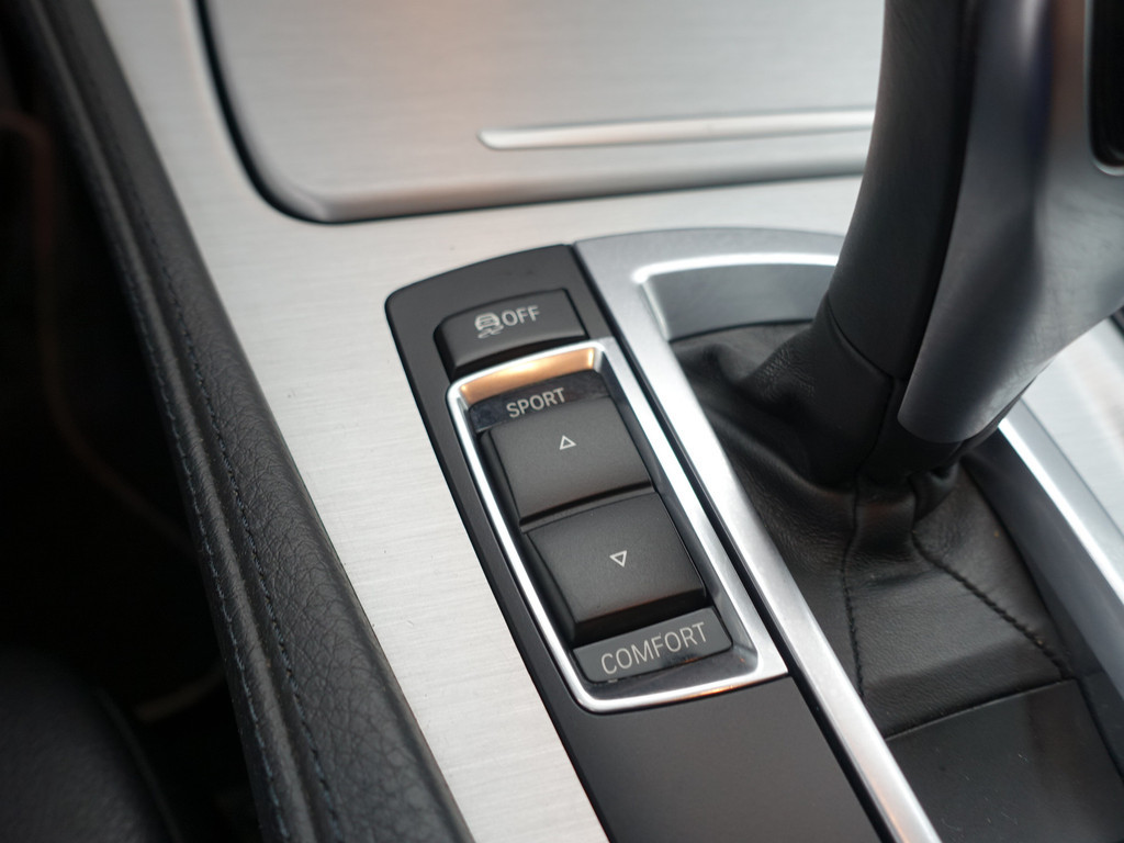 
BMW 5 Serie 520i M Sport Aut- Xenon Led, Stoelverwarming, Virtual Cockpit, Dynamic Select, Park Assist vol									