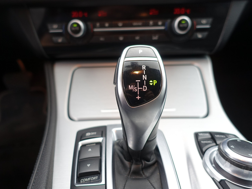 
BMW 5 Serie 520i M Sport Aut- Xenon Led, Stoelverwarming, Virtual Cockpit, Dynamic Select, Park Assist vol									