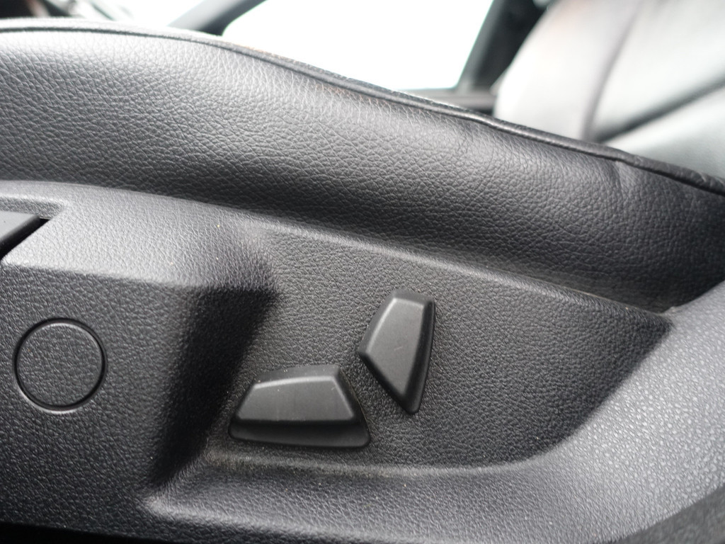 
BMW 5 Serie 520i M Sport Aut- Xenon Led, Stoelverwarming, Virtual Cockpit, Dynamic Select, Park Assist vol									