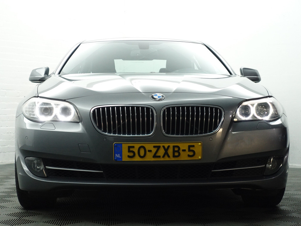 
BMW 5 Serie 520i M Sport Aut- Xenon Led, Stoelverwarming, Virtual Cockpit, Dynamic Select, Park Assist vol									