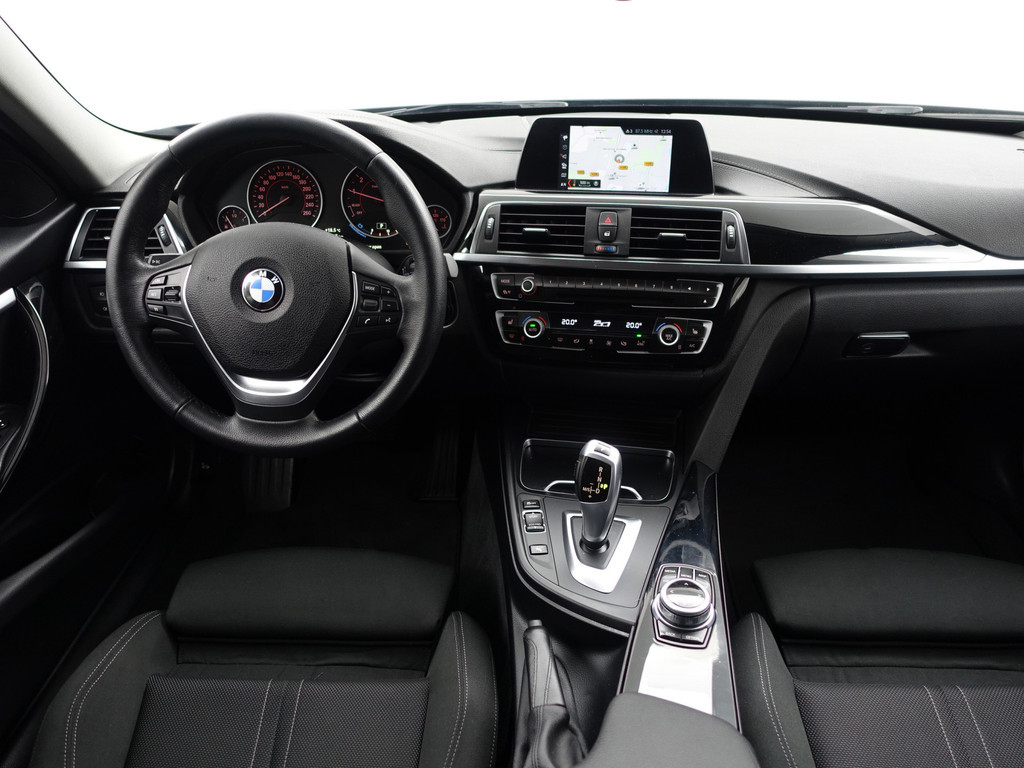 
BMW 3 Serie 318i High Executive Aut- Xenon Led, Sport Interieur, Standkachel, Sfeerverlichting, Park Assist vol									