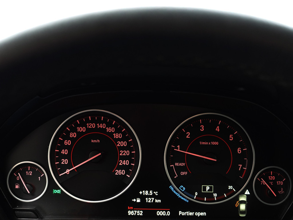 
BMW 3 Serie 318i High Executive Aut- Xenon Led, Sport Interieur, Standkachel, Sfeerverlichting, Park Assist vol									