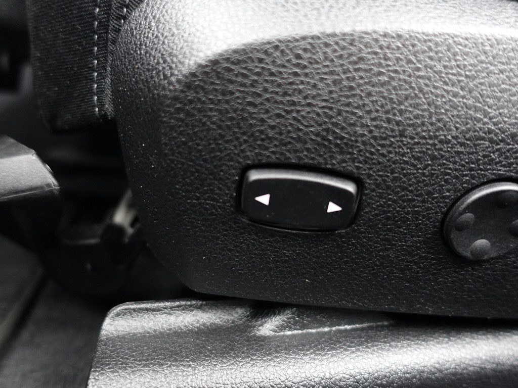 
BMW 3 Serie 318i High Executive Aut- Xenon Led, Sport Interieur, Standkachel, Sfeerverlichting, Park Assist vol									