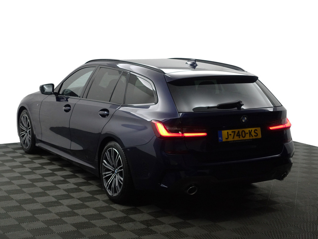 
BMW 3 Serie Touring 318i M Sport Aut- Sport Interieur, Carplay, Standkachel, Sfeerverlichting, Keyless, Ada Cruise vol									