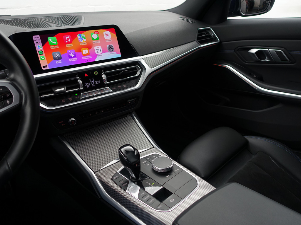 
BMW 3 Serie Touring 318i M Sport Aut- Sport Interieur, Carplay, Standkachel, Sfeerverlichting, Keyless, Ada Cruise vol									