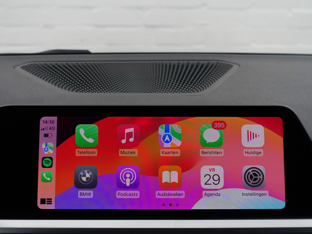 
BMW 3 Serie Touring 318i M Sport Aut- Sport Interieur, Carplay, Standkachel, Sfeerverlichting, Keyless, Ada Cruise vol									