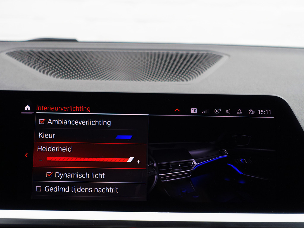 
BMW 3 Serie Touring 318i M Sport Aut- Sport Interieur, Carplay, Standkachel, Sfeerverlichting, Keyless, Ada Cruise vol									