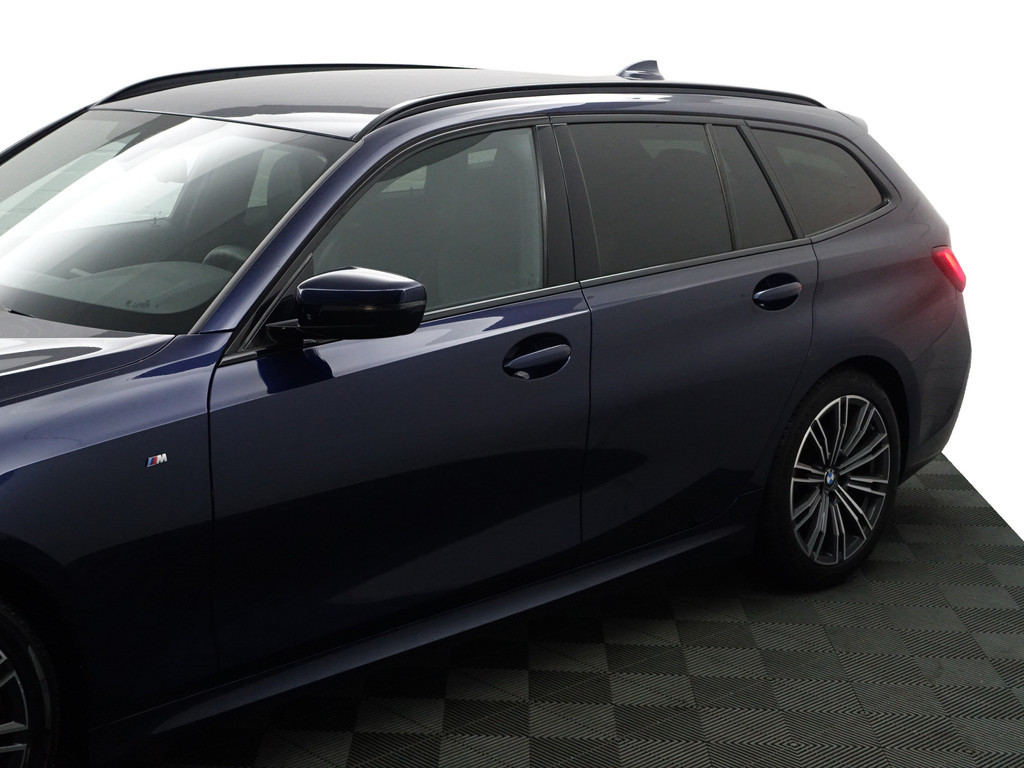 
BMW 3 Serie Touring 318i M Sport Aut- Sport Interieur, Carplay, Standkachel, Sfeerverlichting, Keyless, Ada Cruise vol									