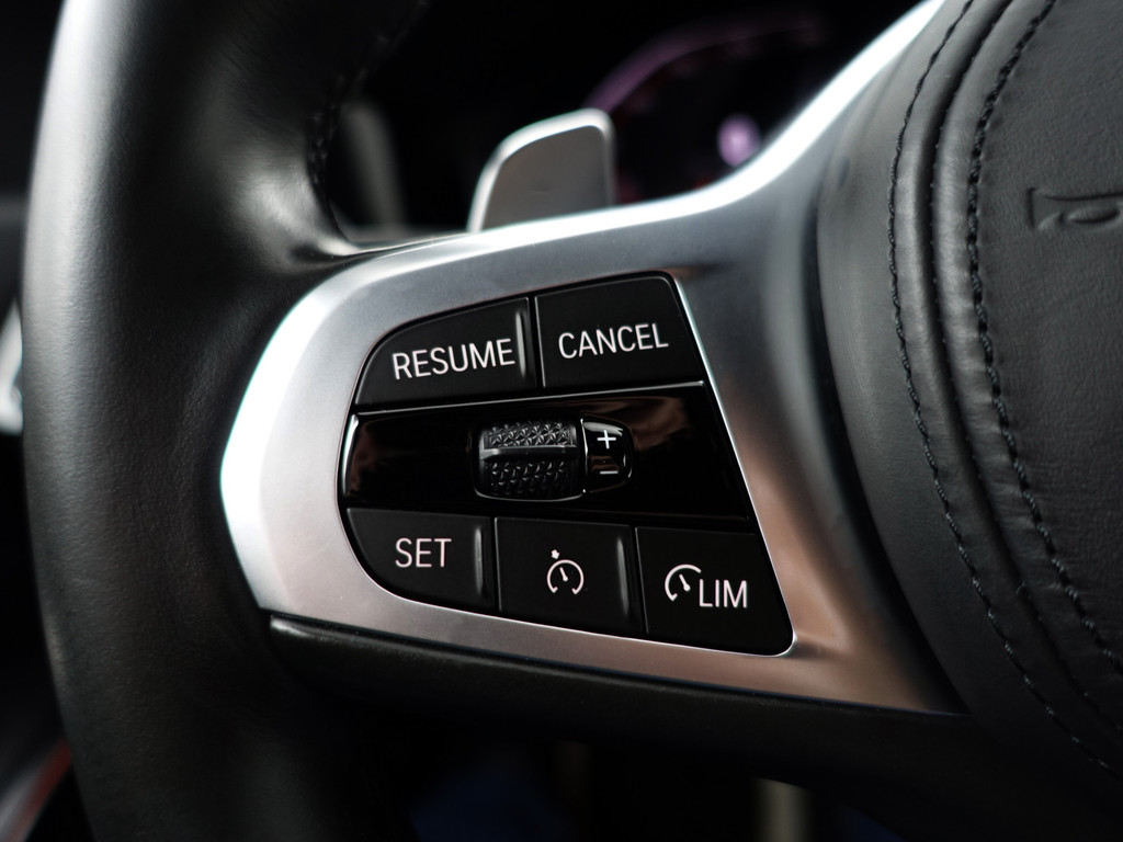 
BMW 3 Serie Touring 318i M Sport Aut- Sport Interieur, Carplay, Standkachel, Sfeerverlichting, Keyless, Ada Cruise vol									