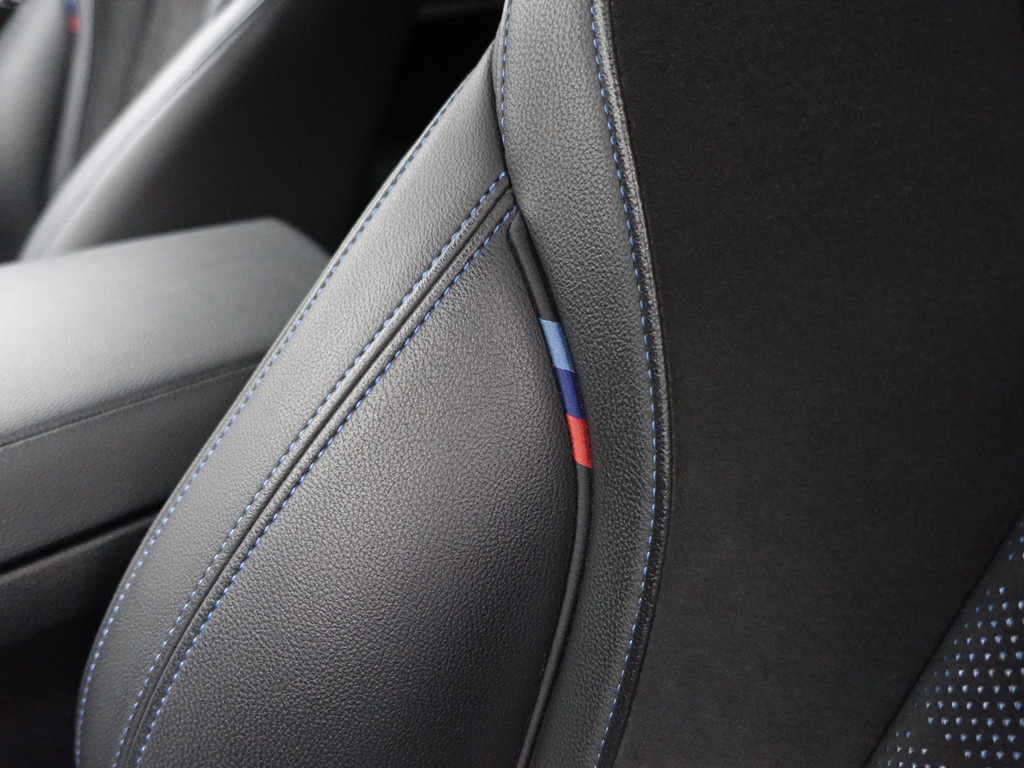 
BMW 3 Serie Touring 318i M Sport Aut- Sport Interieur, Carplay, Standkachel, Sfeerverlichting, Keyless, Ada Cruise vol									