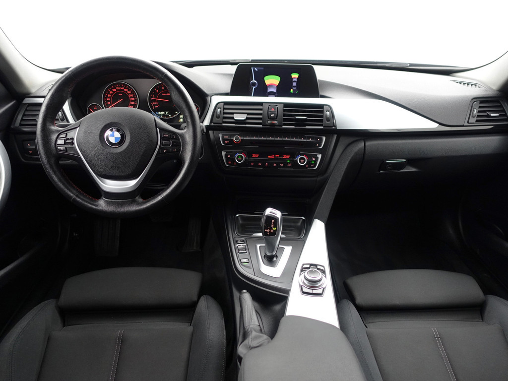 
								BMW 3-serie 320i M Sport Aut- Xenon Led, Park Assist, Sfeerverlichting, Stoelverwarming, Sport Interieur vol									