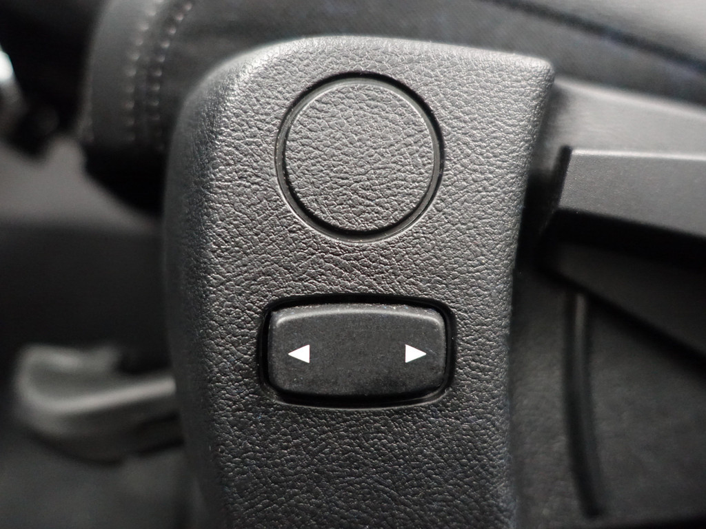 
BMW 3 Serie Touring 320i M Sport Shadowline Aut- Panodak, Xenon Led, CarPlay, Sfeerverlichting, Keyless, Standkachel vol									