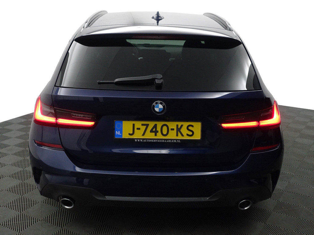 
BMW 3 Serie Touring 318i M Sport Aut- Sport Interieur, Carplay, Standkachel, Sfeerverlichting, Keyless, Ada Cruise vol									