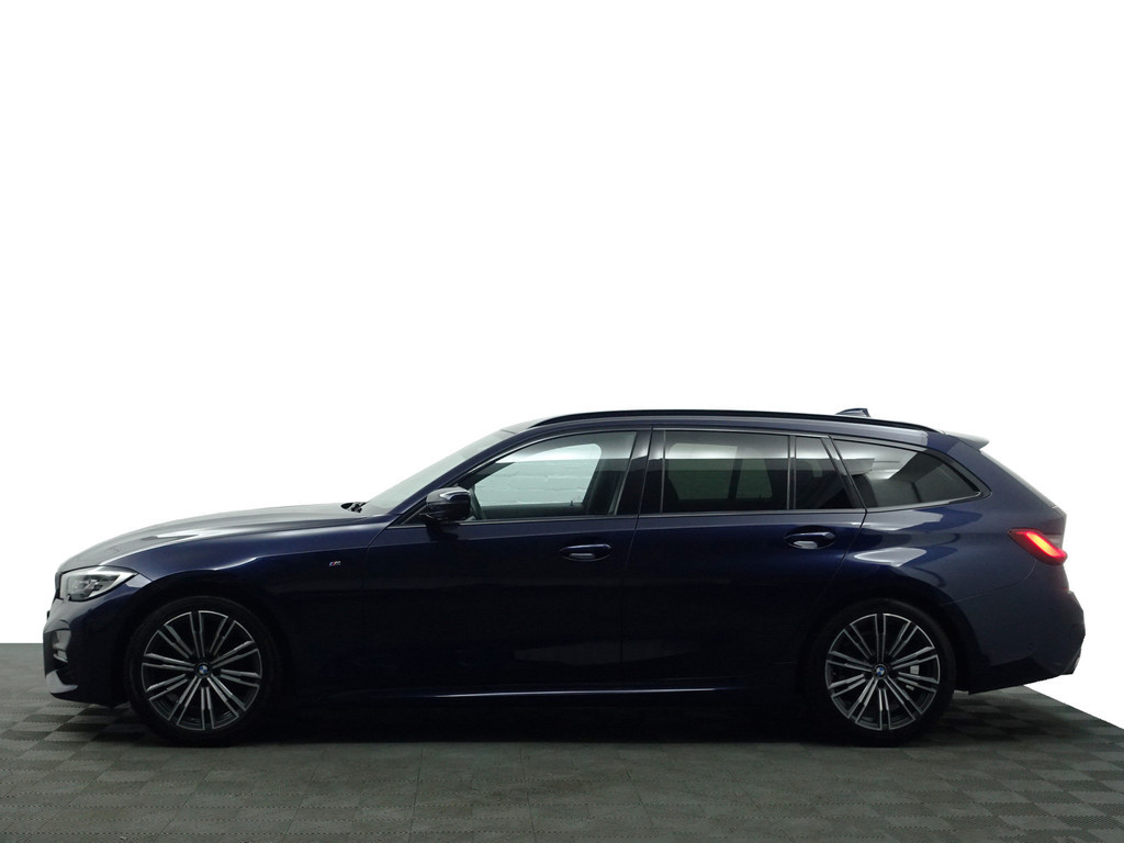 
BMW 3 Serie Touring 318i M Sport Aut- Sport Interieur, Carplay, Standkachel, Sfeerverlichting, Keyless, Ada Cruise vol									