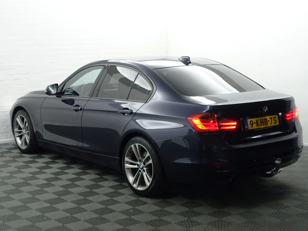 
								BMW 3-serie 320i M Sport Aut- Xenon Led, Park Assist, Sfeerverlichting, Stoelverwarming, Sport Interieur vol									