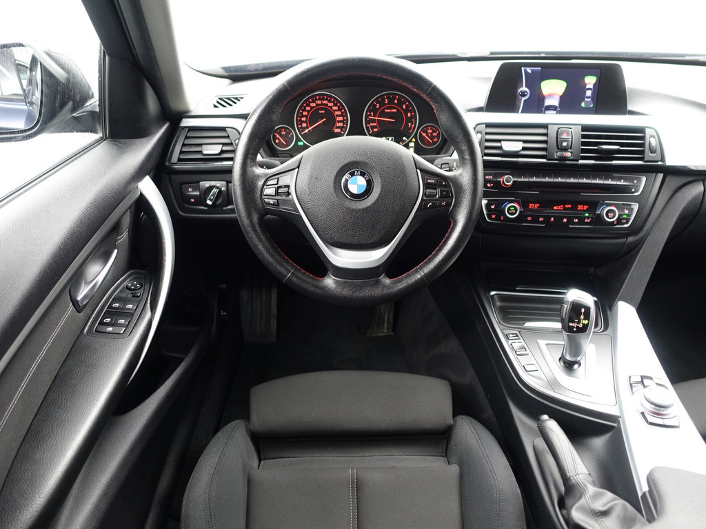 
								BMW 3-serie 320i M Sport Aut- Xenon Led, Park Assist, Sfeerverlichting, Stoelverwarming, Sport Interieur vol									