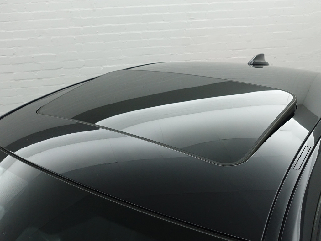 
BMW 3-serie 320d M Sport Aut- Schuifdak, Xenon Led, Sport Interieur, Stoelverwarming, Park Assist, Dynamic Select vol									