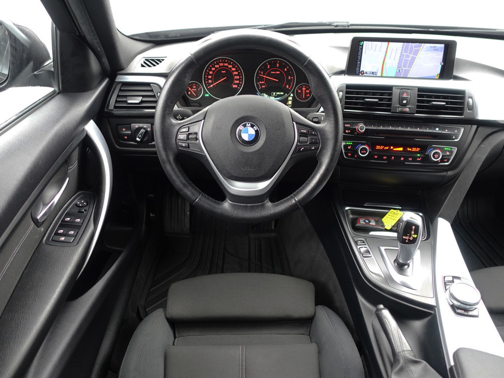 
BMW 3-serie 320d M Sport Aut- Schuifdak, Xenon Led, Sport Interieur, Stoelverwarming, Park Assist, Dynamic Select vol									