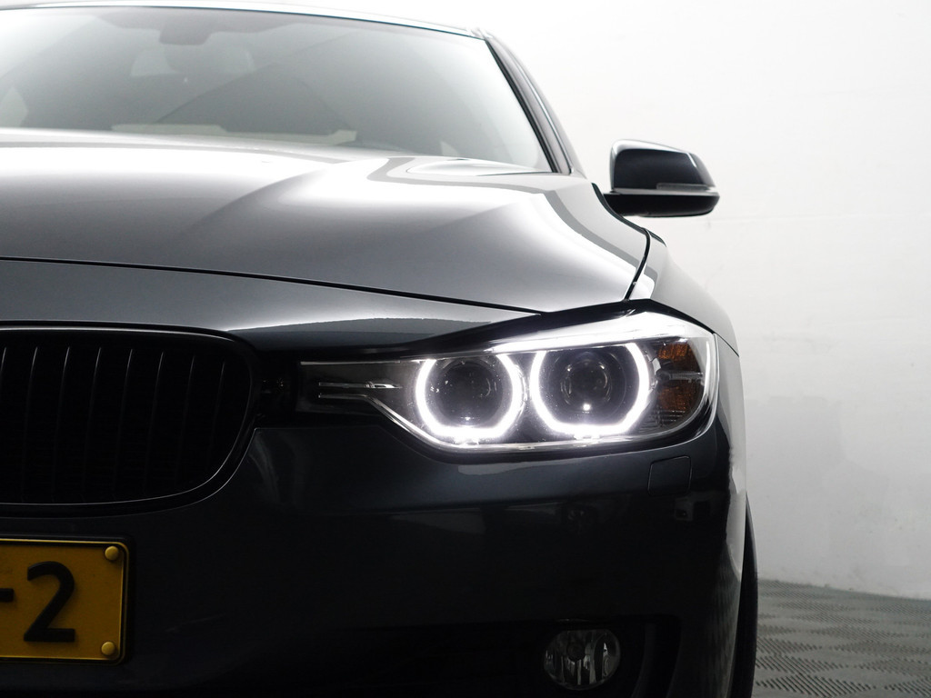 
BMW 3-serie 328i High Executive Aut- NAP 77dkm, Xenon Led, Park Assist, Dynamic Select, Carbon Pakket vol									