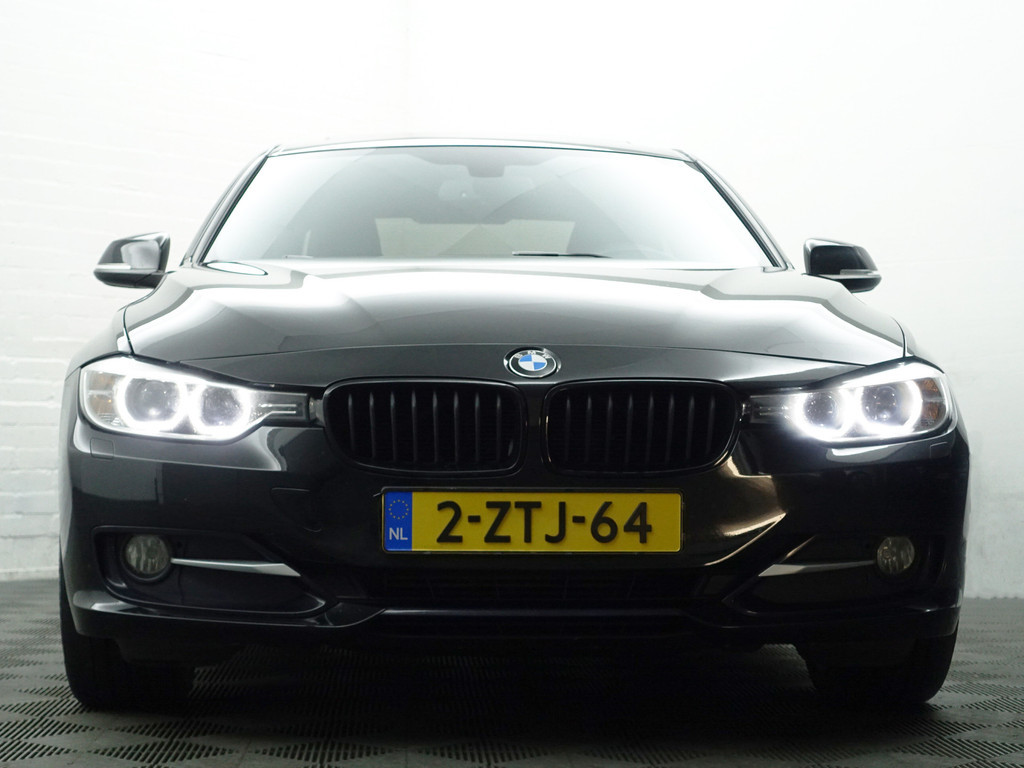 
BMW 3-serie 320d M Sport Aut- Schuifdak, Xenon Led, Sport Interieur, Stoelverwarming, Park Assist, Dynamic Select vol									