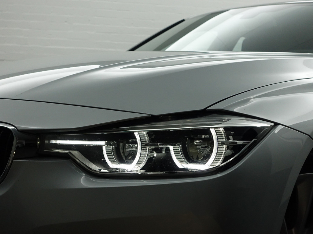 
								BMW 3-serie 330e High Executive Aut- Sport Interieur, Xenon Led, Sfeerverlichting, Dynamic Select, Standkachel vol									