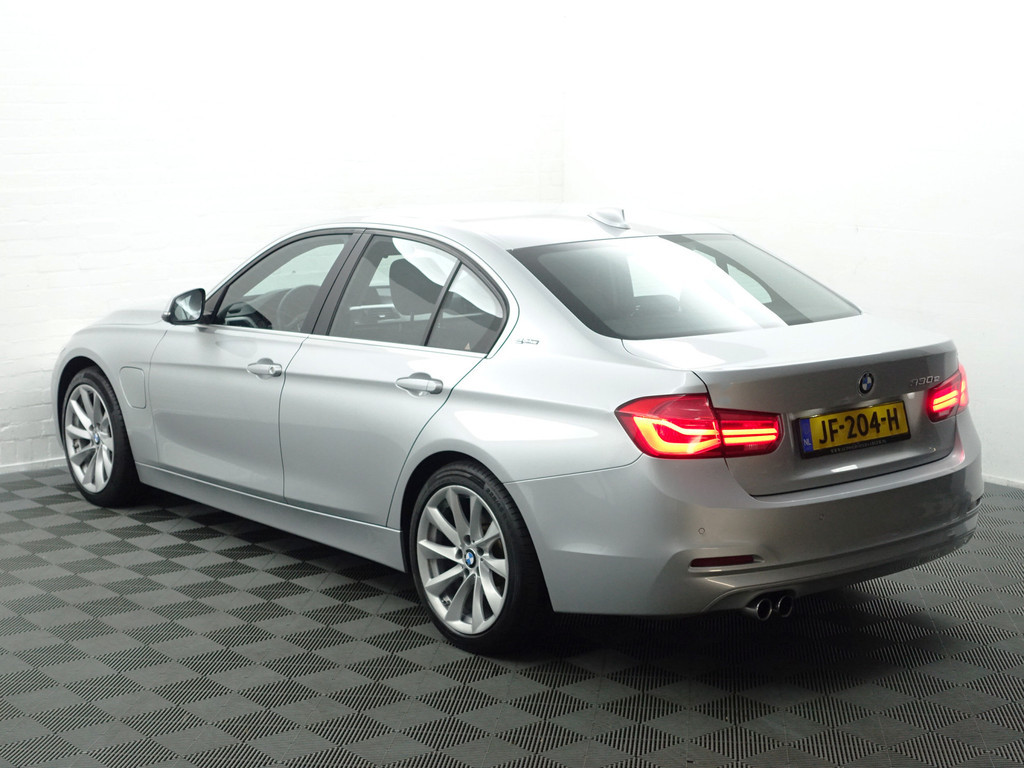 
								BMW 3-serie 330e High Executive Aut- Sport Interieur, Xenon Led, Sfeerverlichting, Dynamic Select, Standkachel vol									