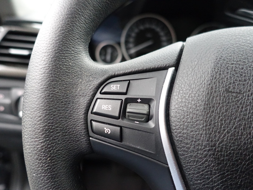 
BMW 3-serie 328i High Executive Aut- NAP 77dkm, Xenon Led, Park Assist, Dynamic Select, Carbon Pakket vol									