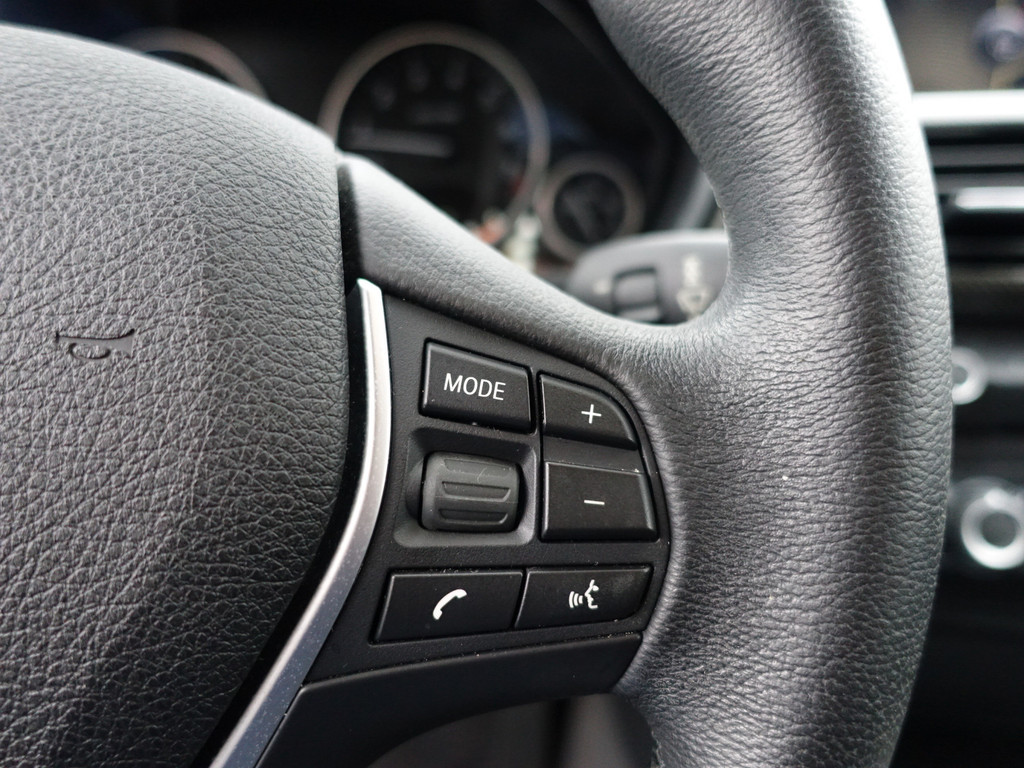 
BMW 3-serie 328i High Executive Aut- NAP 77dkm, Xenon Led, Park Assist, Dynamic Select, Carbon Pakket vol									