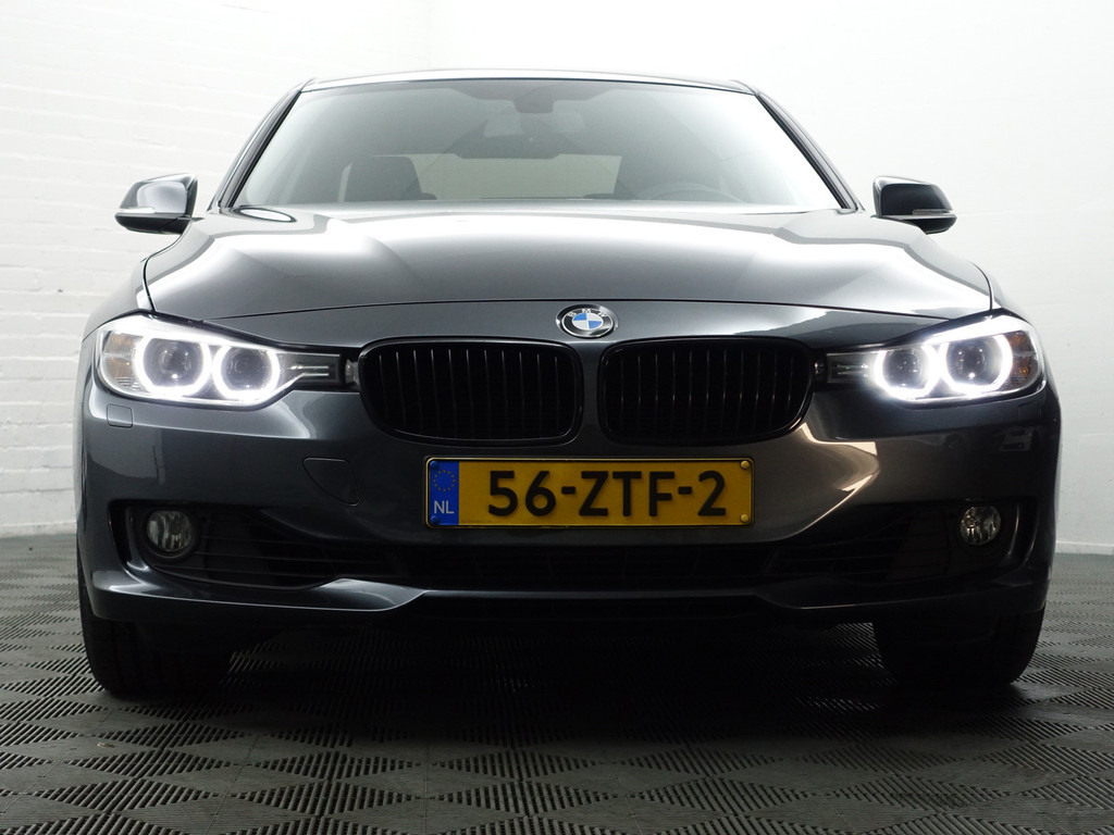 
BMW 3-serie 328i High Executive Aut- NAP 77dkm, Xenon Led, Park Assist, Dynamic Select, Carbon Pakket vol									