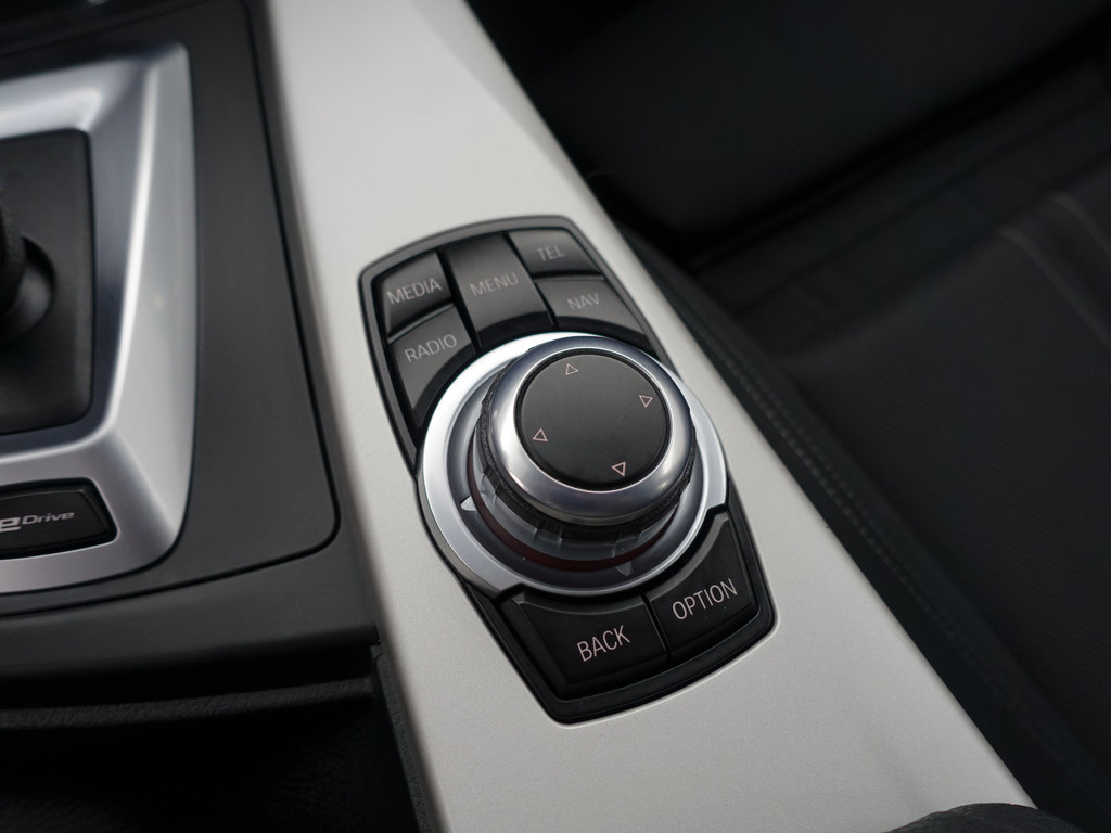 
								BMW 3-serie 330e High Executive Aut- Sport Interieur, Xenon Led, Sfeerverlichting, Dynamic Select, Standkachel vol									