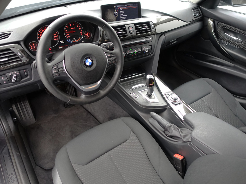 
BMW 3-serie 328i High Executive Aut- NAP 77dkm, Xenon Led, Park Assist, Dynamic Select, Carbon Pakket vol									