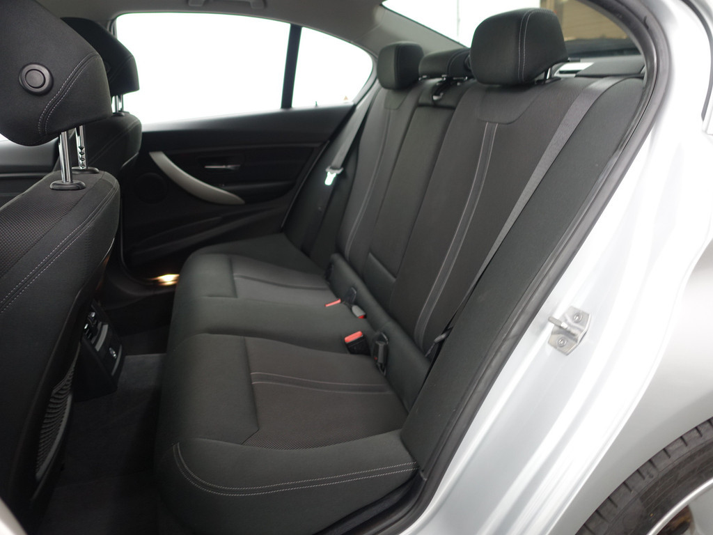 
								BMW 3-serie 330e High Executive Aut- Sport Interieur, Xenon Led, Sfeerverlichting, Dynamic Select, Standkachel vol									