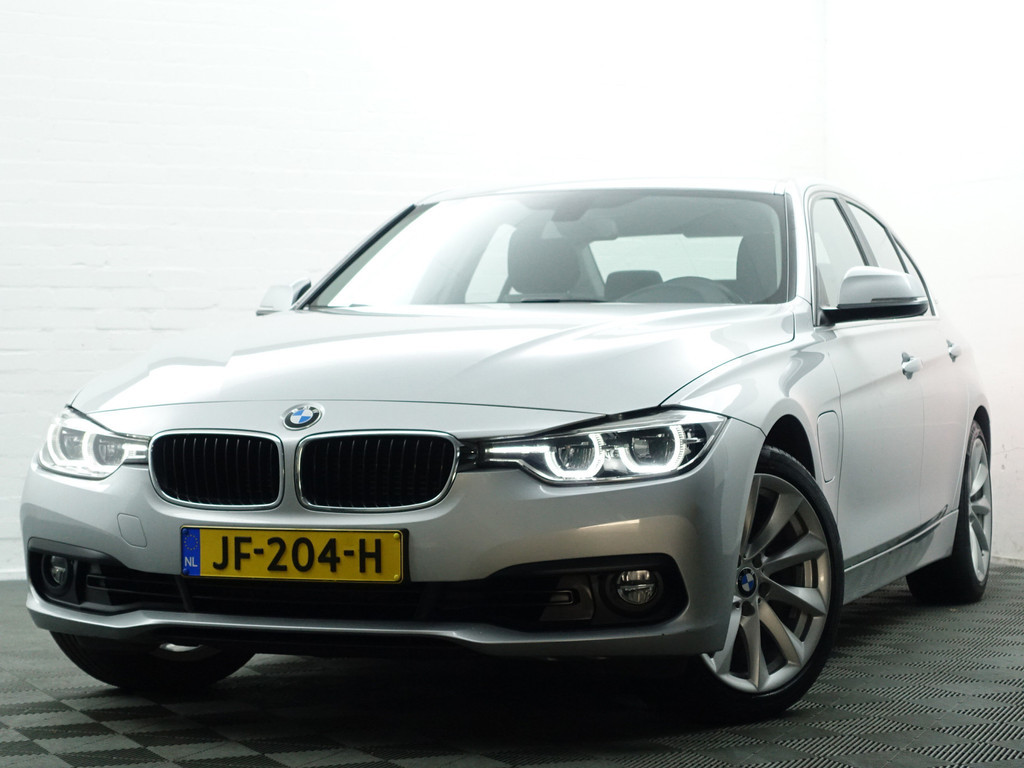 
								BMW 3-serie 330e High Executive Aut- Sport Interieur, Xenon Led, Sfeerverlichting, Dynamic Select, Standkachel vol									