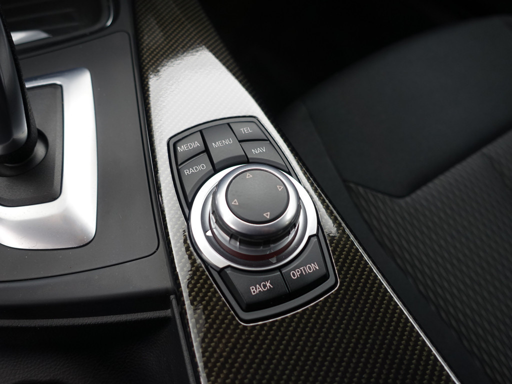 
BMW 3-serie 328i High Executive Aut- NAP 77dkm, Xenon Led, Park Assist, Dynamic Select, Carbon Pakket vol									