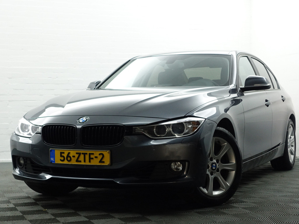 
BMW 3-serie 328i High Executive Aut- NAP 77dkm, Xenon Led, Park Assist, Dynamic Select, Carbon Pakket vol									