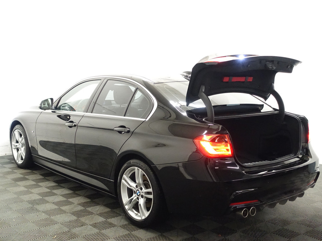 
BMW 3-serie 320i M Performance Aut- 57DKM, Xenon Led, Head-Up, Sfeerverlichting, Lane Assist, Park Assist vol									