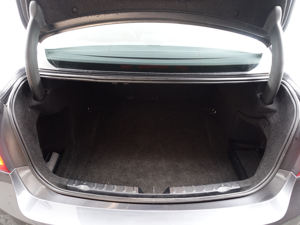 
BMW 3-serie 320i M Sport High Exe Aut- Dynamic Select, Park Assist, Sport Interieur, Navi, Clima, Cruise vol									