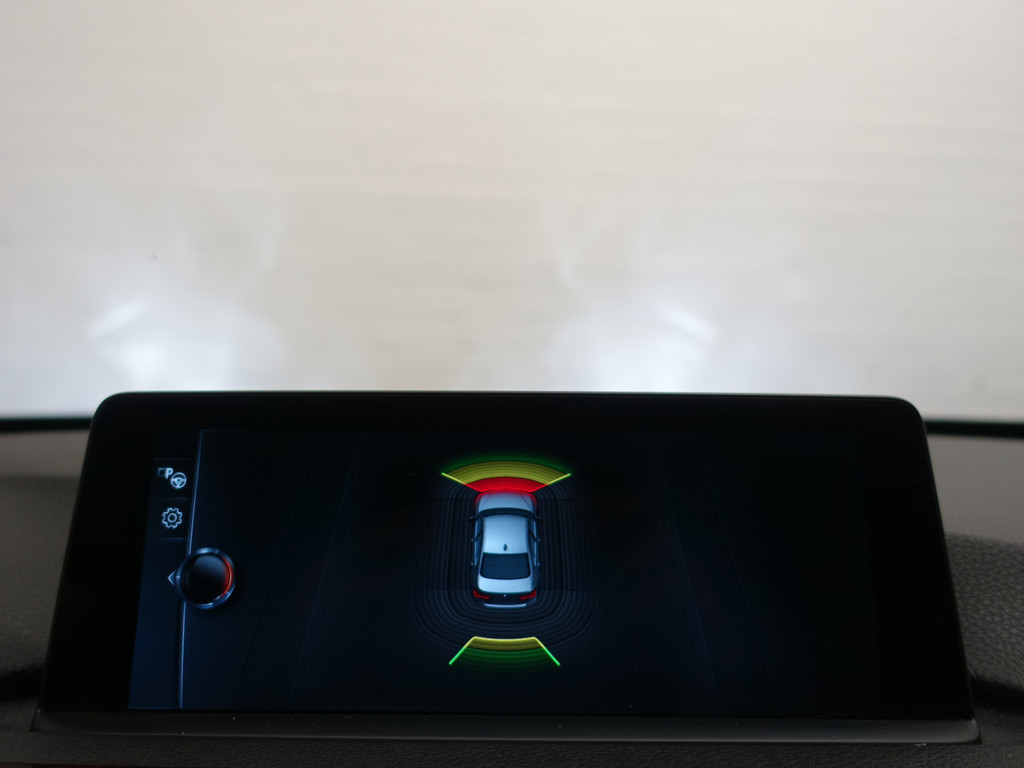 
BMW 3-serie 330e Individual M Sport Aut- Xenon Led, sfeerverlichting, Park Assist, Navi, Lane Assist vol									